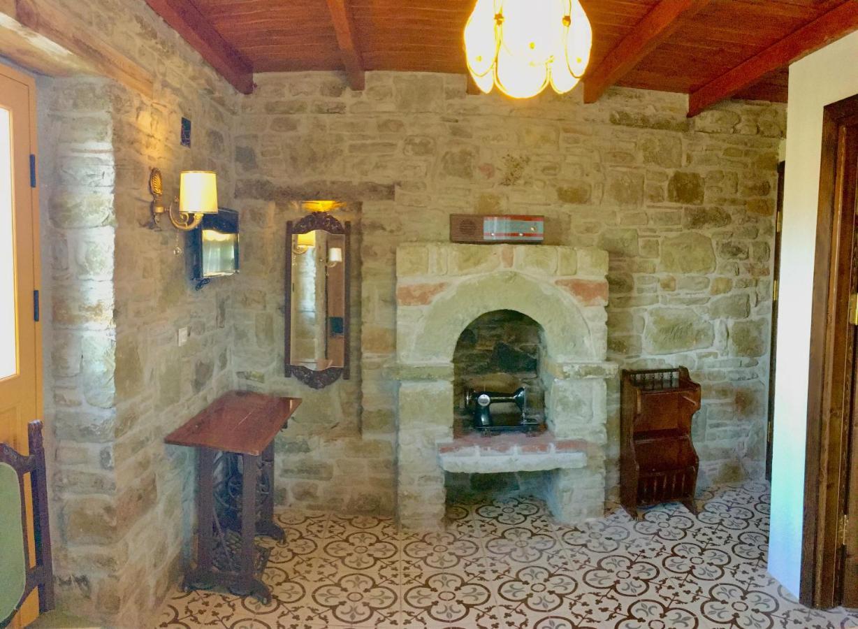 İmroz Sari Keci Tas Otel מראה חיצוני תמונה