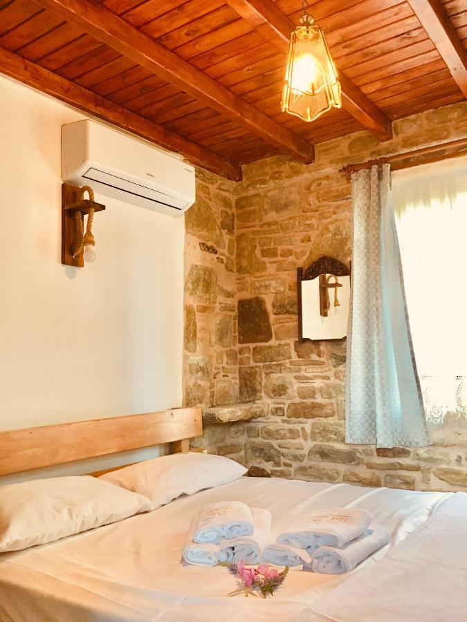 İmroz Sari Keci Tas Otel מראה חיצוני תמונה
